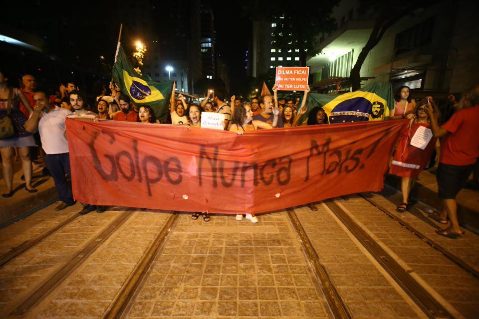 22_04 contra o golpe